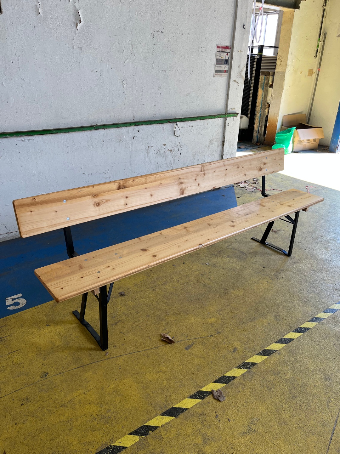 Banc avec dossier