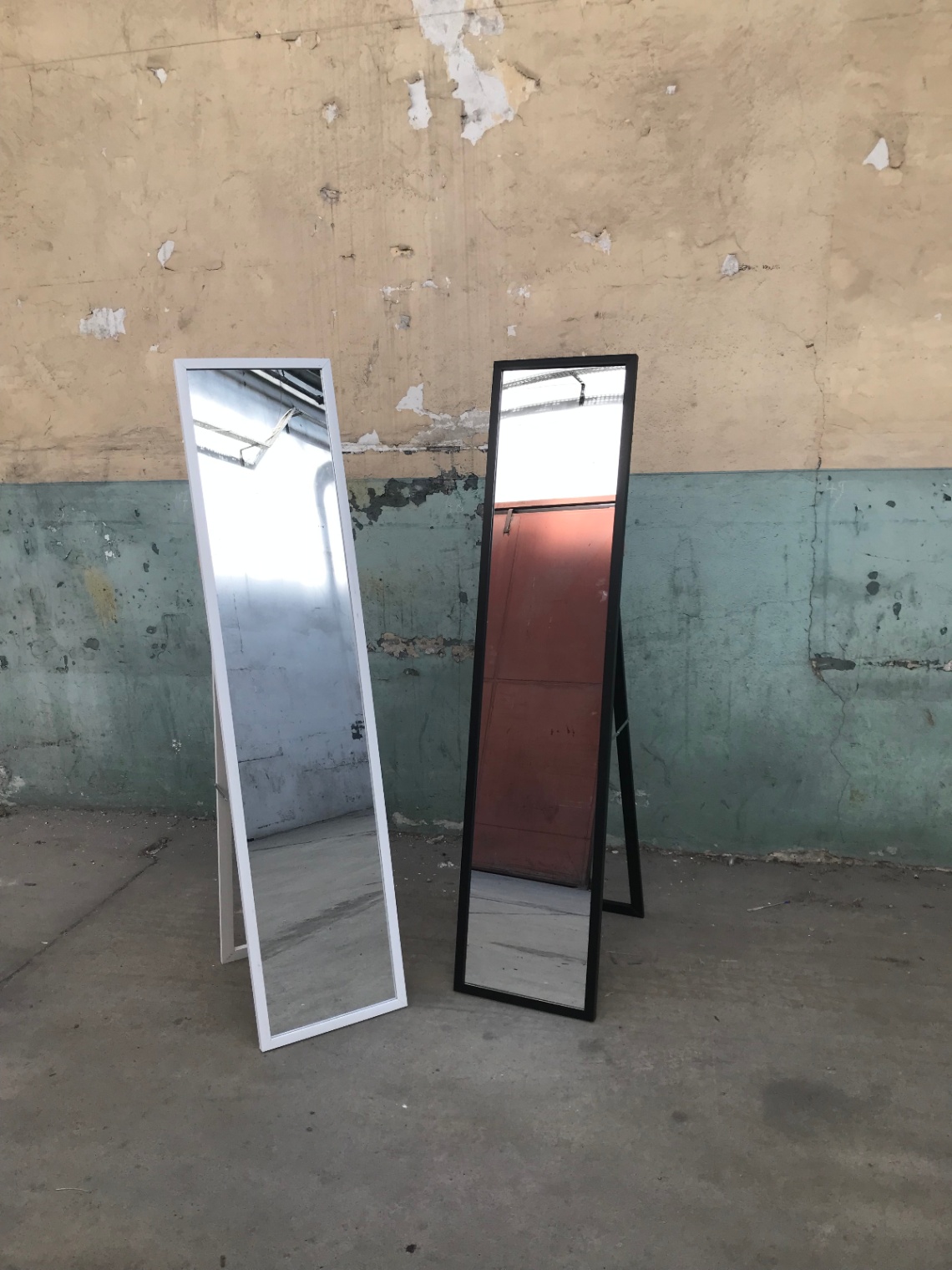 Miroir sur pied