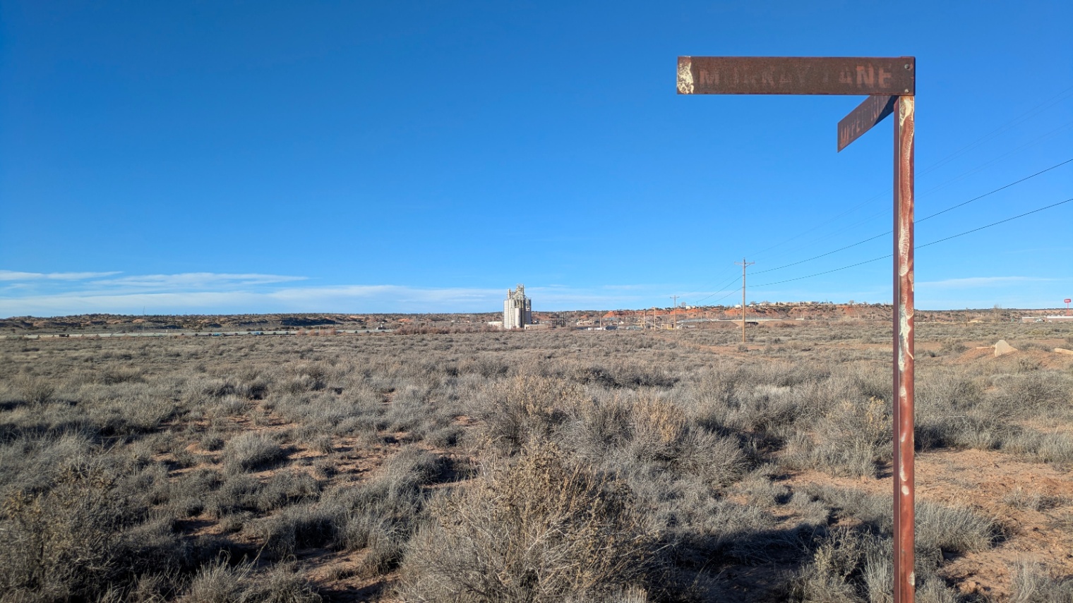 1 acre near Sanders, AZ